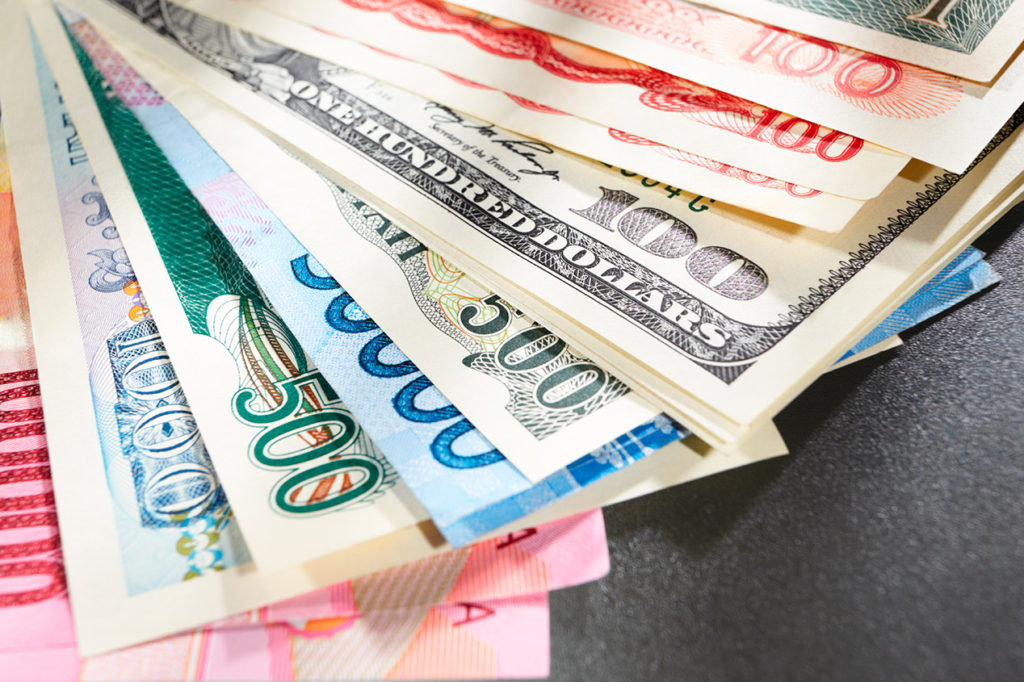 5 Currency Exchange Tips That Will Save You Money