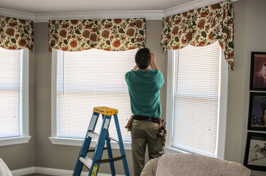 Choosing Blind Installation Company